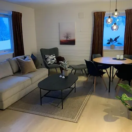 Sentralt Beliggende Leilighet Ved Fjellheisen - * Tromso