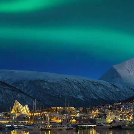 Sentralt Beliggende Leilighet Ved Fjellheisen - Apartment Tromso