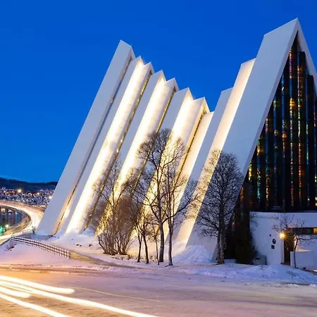 Sentralt Beliggende Leilighet Ved Fjellheisen - *